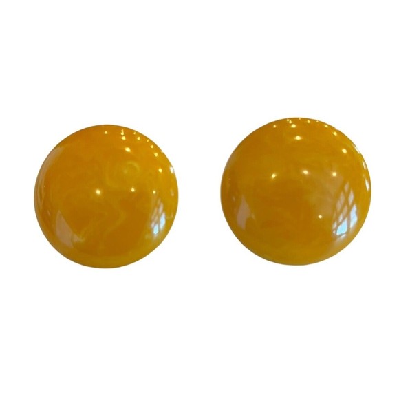 BAKELITE ESTATE BUTTERSCOTCH TESTED  DOMED 1- 1/8" CLIP EARRINGS A1016 - Picture 1 of 3